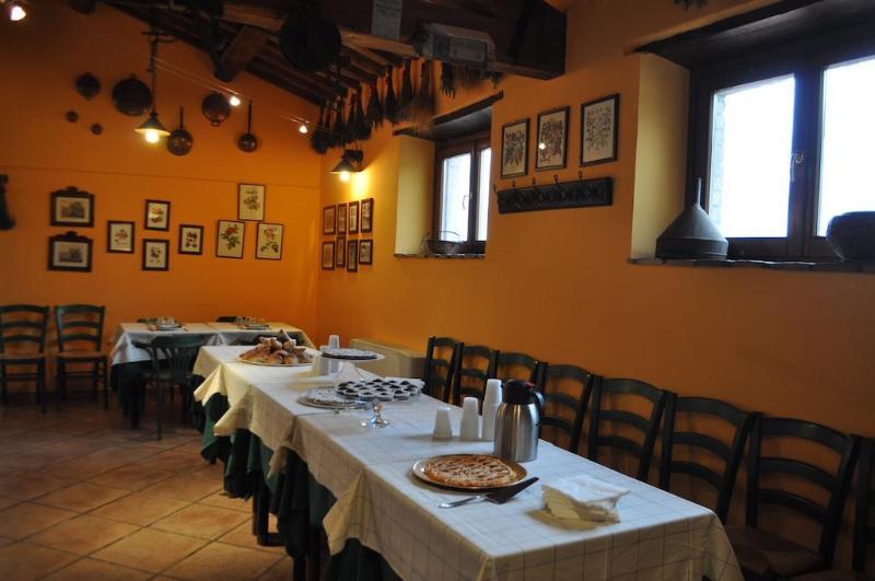 Il Gelso Nero Villa Castelnuovo di Farfa ภายนอก รูปภาพ